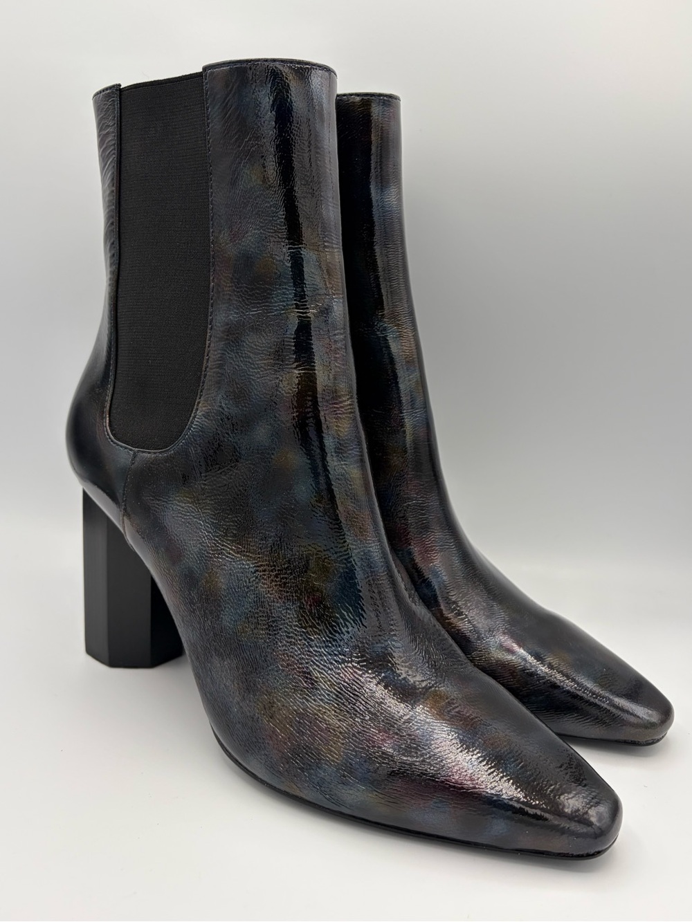 Donald J. Pliner Sz 9 Boots Laila Booties Iridescent Patent Leather Heels Fall